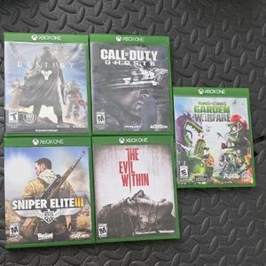 One Game Bundle - Green Cases